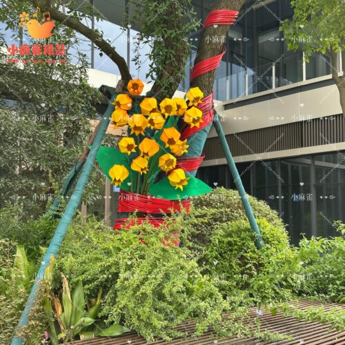 大型树木铃兰花束景观装置