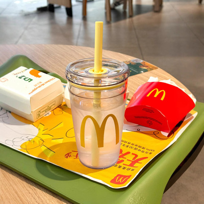 2025新款M记450ml单层塑料吸管杯奶茶杯咖啡杯多色糖果吸管水杯
