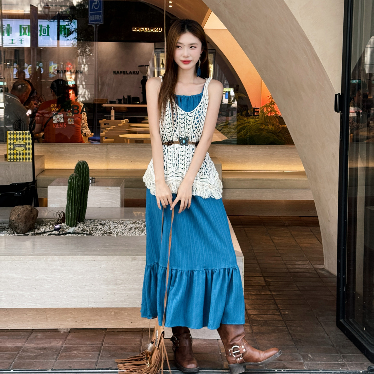 波西米亚风镂空罩衫吊带连衣裙女长款云南新疆旅游度假拍照两件套