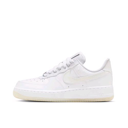 Nike Air Force 1 空军一号 板鞋 轻便舒适百搭 FZ5531-111 DL仓