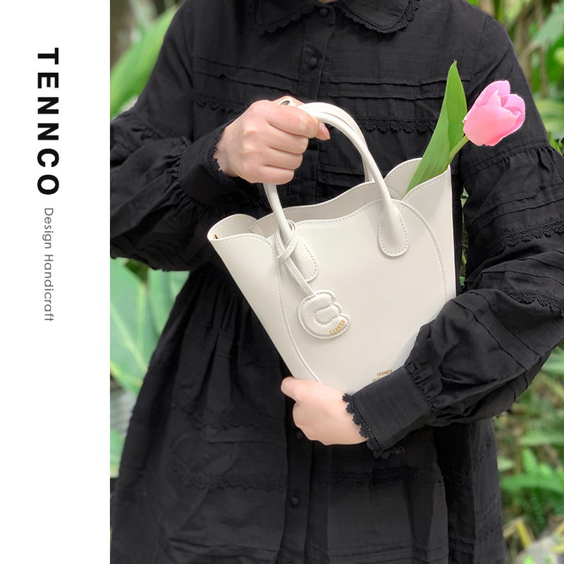 TENNCO小众设计真皮斜挎水桶包