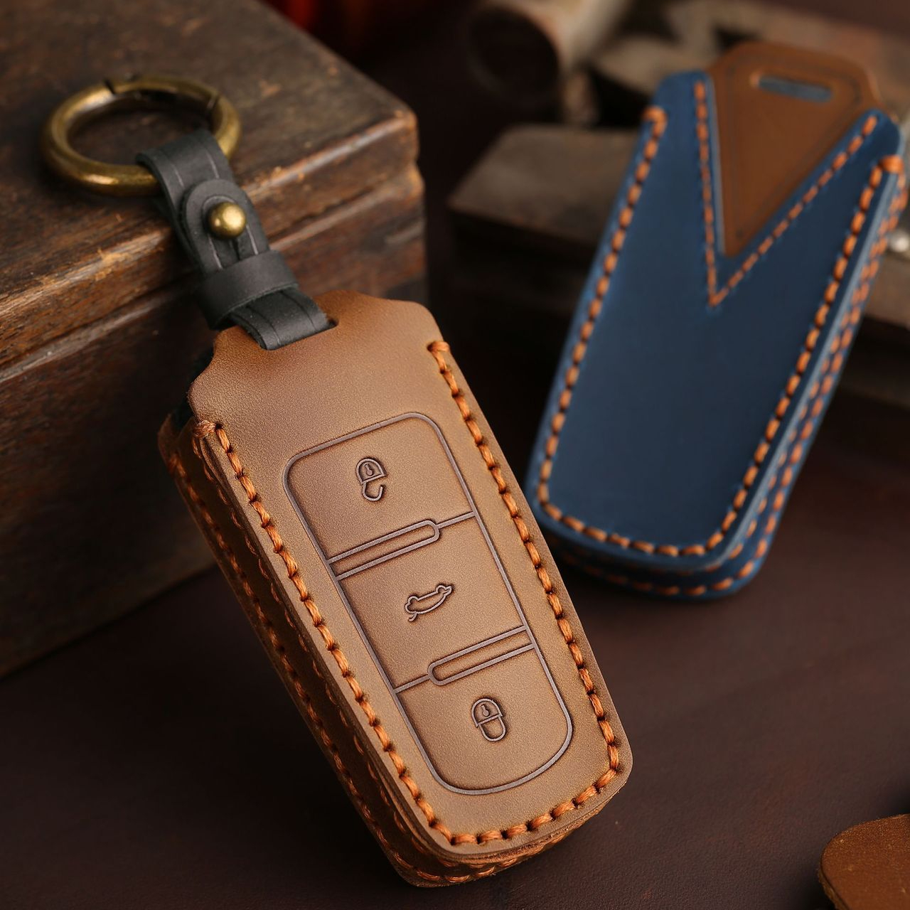 适用大众迈腾B7钥匙套老款CC一键启动汽车12/13/15/16款扣真皮男