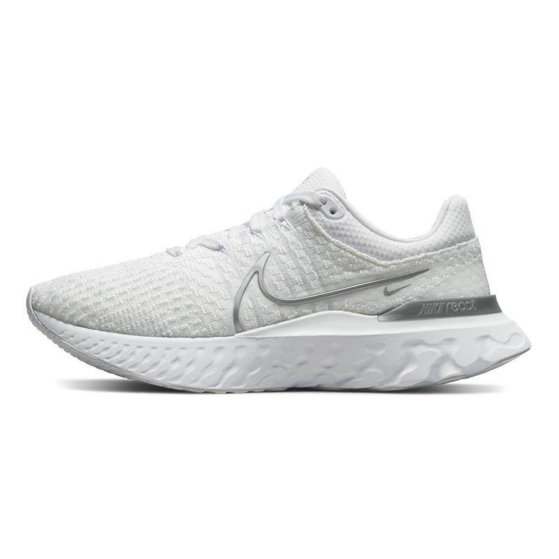 Nike react infinity run fk 3 低帮 跑步鞋 女款 白色