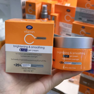 泰国boots店代购 维C面霜肌肤焕发光彩补水保温提亮肤色提拉紧致