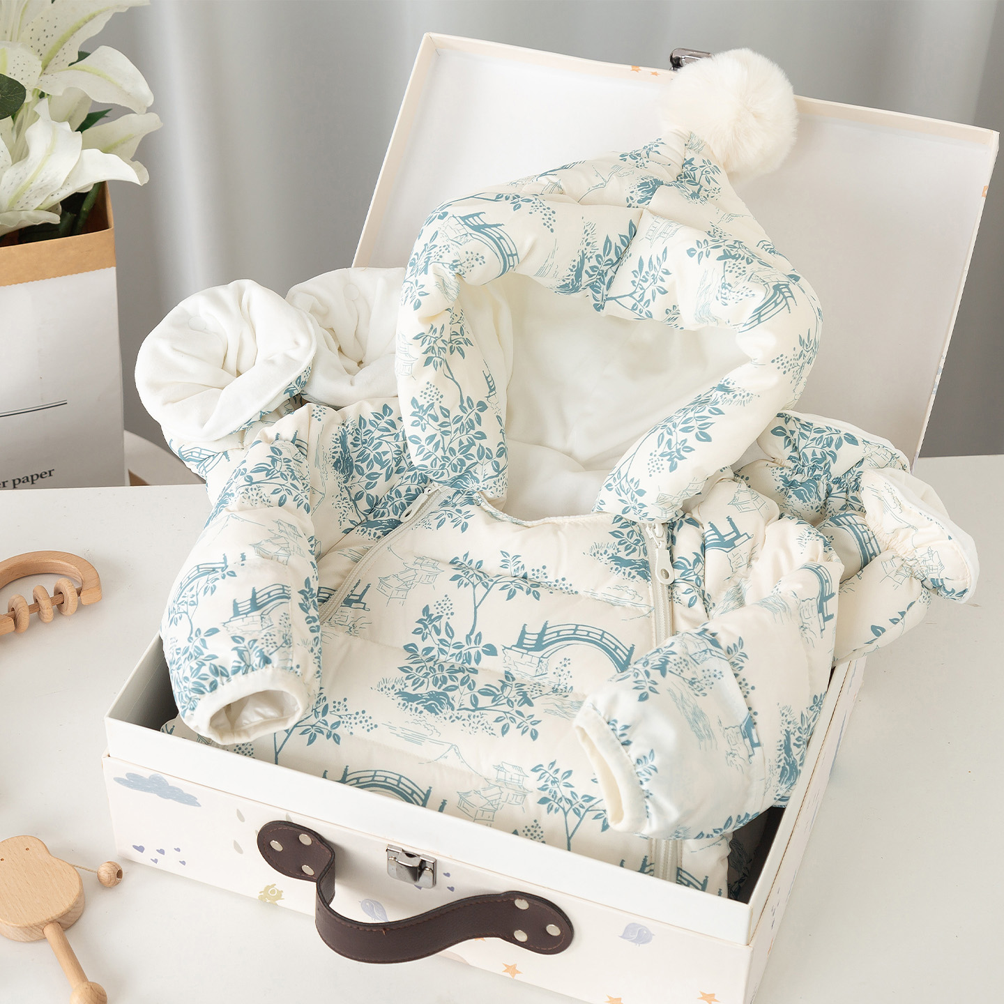 Rzye婴儿羽绒服连体衣中国风男宝宝外出哈衣冬季新生婴儿抱衣爬服