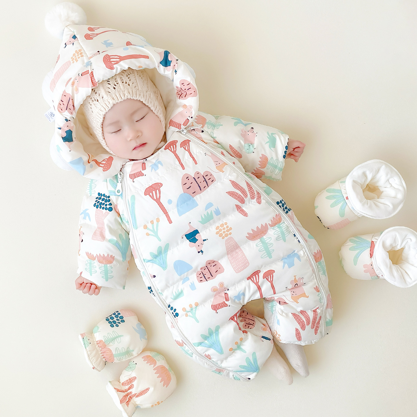 连帽设计加厚夹羽绒萌趣可爱