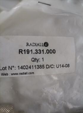 RADIALL适配器R191.331.000 全新带包装。议价商品