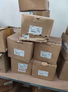 施耐德LC1F2254 LC1F2254M7交流接触器多台。议价商品