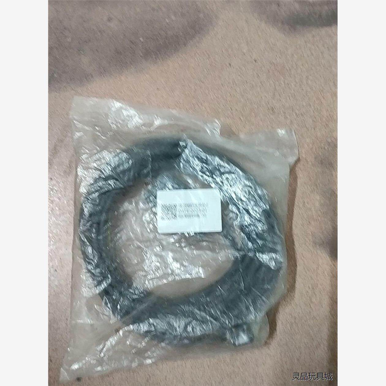 三菱编码器线 MR-J3ENCBL5M-A1-H，全新库存个议价商品