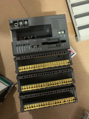 施耐德PC-E984-265DEP208充新成色 质量包好议价商品