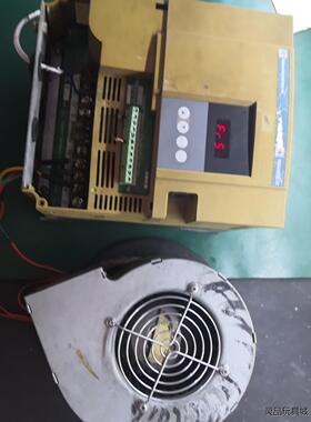 变频器两个ATV18U72N4，2200W。合适拍，380伏议价商品