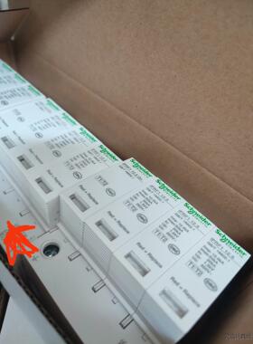 施耐德IPRF1 12.5r 3P+N一级浪涌保护器几乎全新议价商品