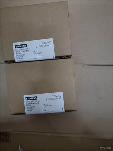西门子6ES7 288-2DR32-0AA0全新原装未拆封，议价商品