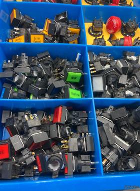 几乎全新 欧姆龙方形按钮 A16-1 有（红色 白色 绿色议价商品