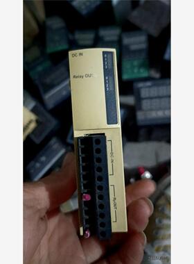 施耐德模块TWDDRA8RT，TWDAMM3HT.实物拍摄详议价商品