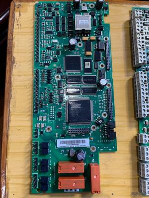 ABB800变频器 主板RMIO-01C 9.8成新 可以替议价商品