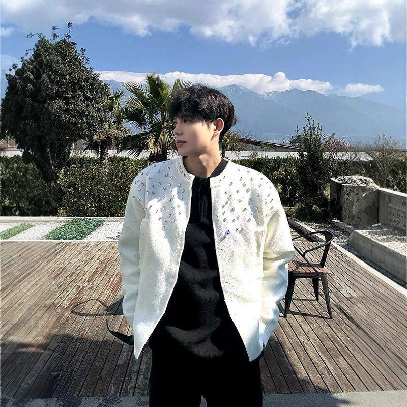 穿小搭针织外套糯开衫毛衣慵懒风白色香风高级感冬季镶钻韩系软男