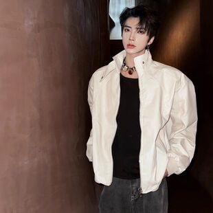 高级感短款搭白色pu垫肩炸街痞帅皮衣穿廓形夹克男模外套机车男款