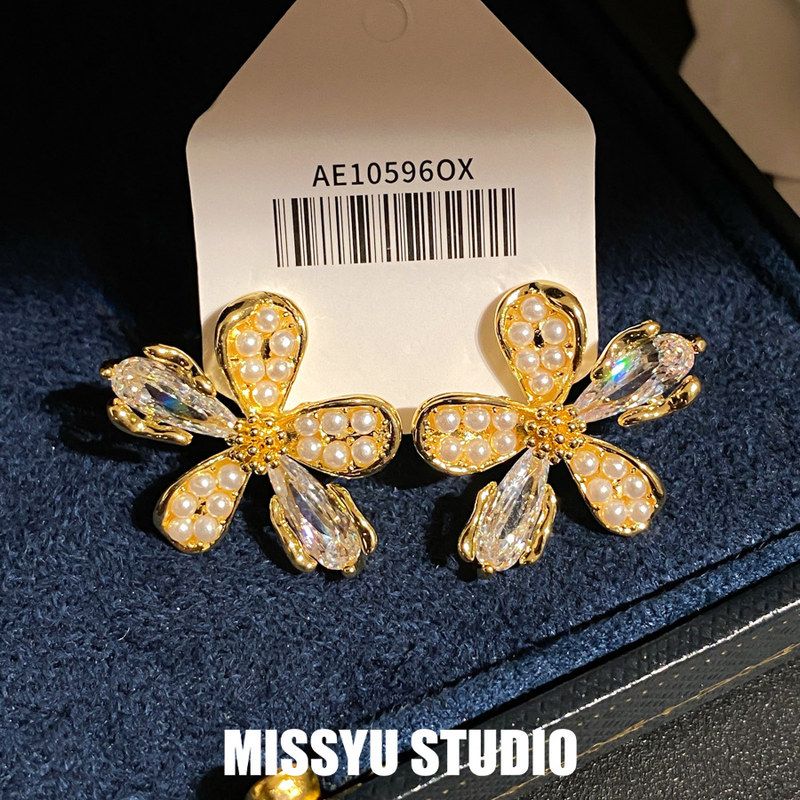 耳环珠花花朵锆石女宫廷风高级感耳饰耳钉绮韵轻奢珍珠法式！银针
