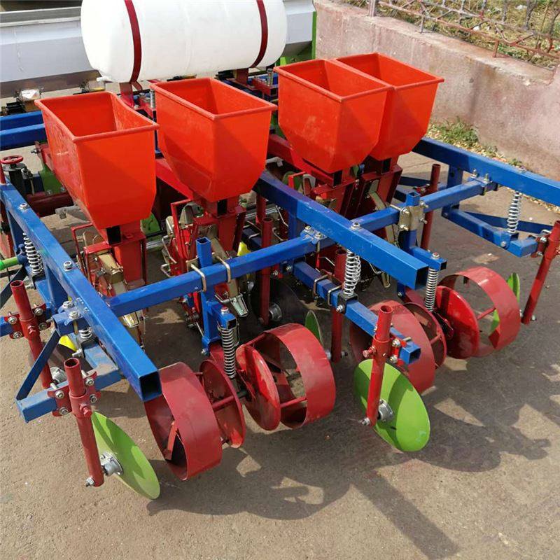 膜上打孔花生播种机鸭嘴播种机免扣膜点播机起垄施肥覆膜一体机