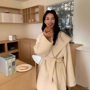 Queen羊毛大衣女2025冬季 高级感气质系带宽松赫本风双面毛呢 新款