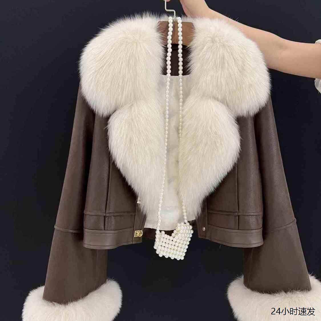 Queen冬季新款仿毛毛领皮草外套女短款轻奢名媛羽绒咖色有吊牌氨