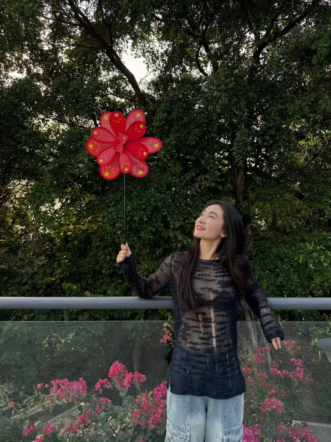 INchooseu笑笑家圆领女针织衫