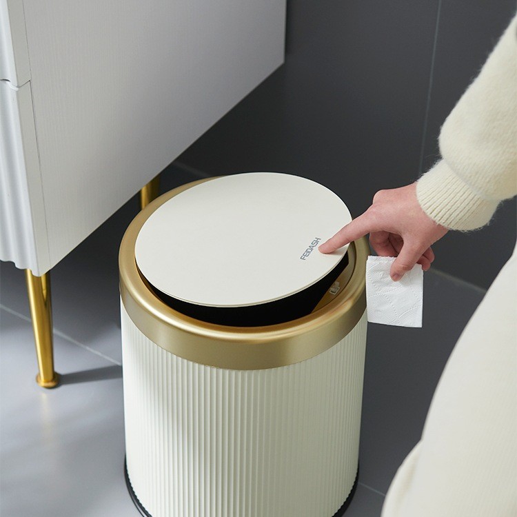 垃圾桶家用2025新款客厅厨房卫生间厕所大容量高颜值轻奢按压带盖