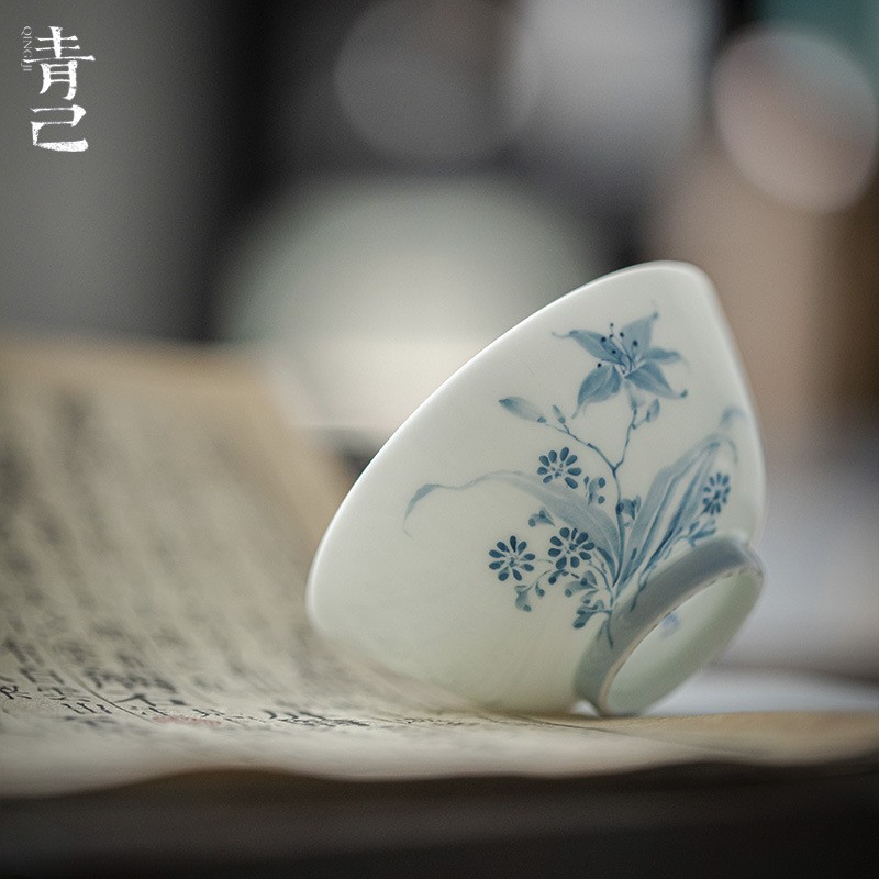 青己 薄胎手作青花主人杯 功夫茶具陶瓷手绘家用品茗杯 凌波仙子