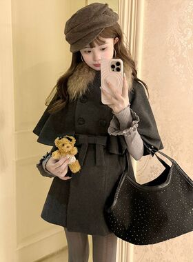 柏林秘闻 斗篷款高级深灰色收腰毛毛领呢大衣外套+长袖内搭两件套