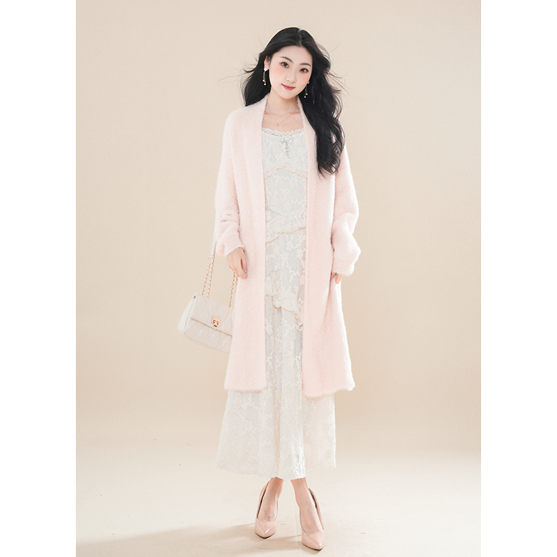 月下白茶 秋冬慵懒风毛衣初恋清纯荷叶边蕾丝绣花度假吊带裙套装