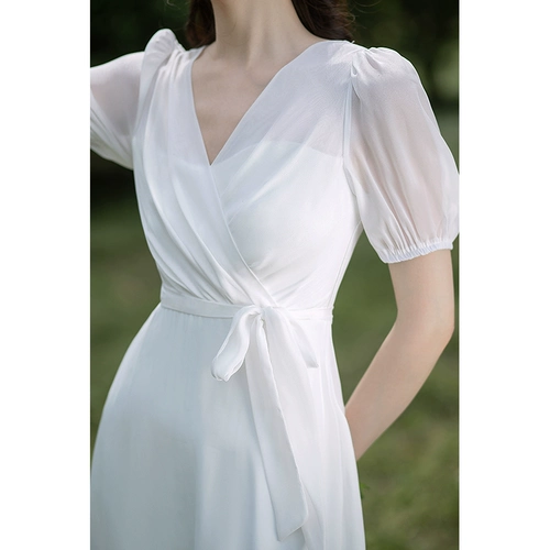 Белая мини-юбка, свадебное платье, французский стиль