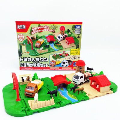 TOMY多美卡合金汽车玩具模型小镇热闹牧场套装 牛马猪运输车 场景