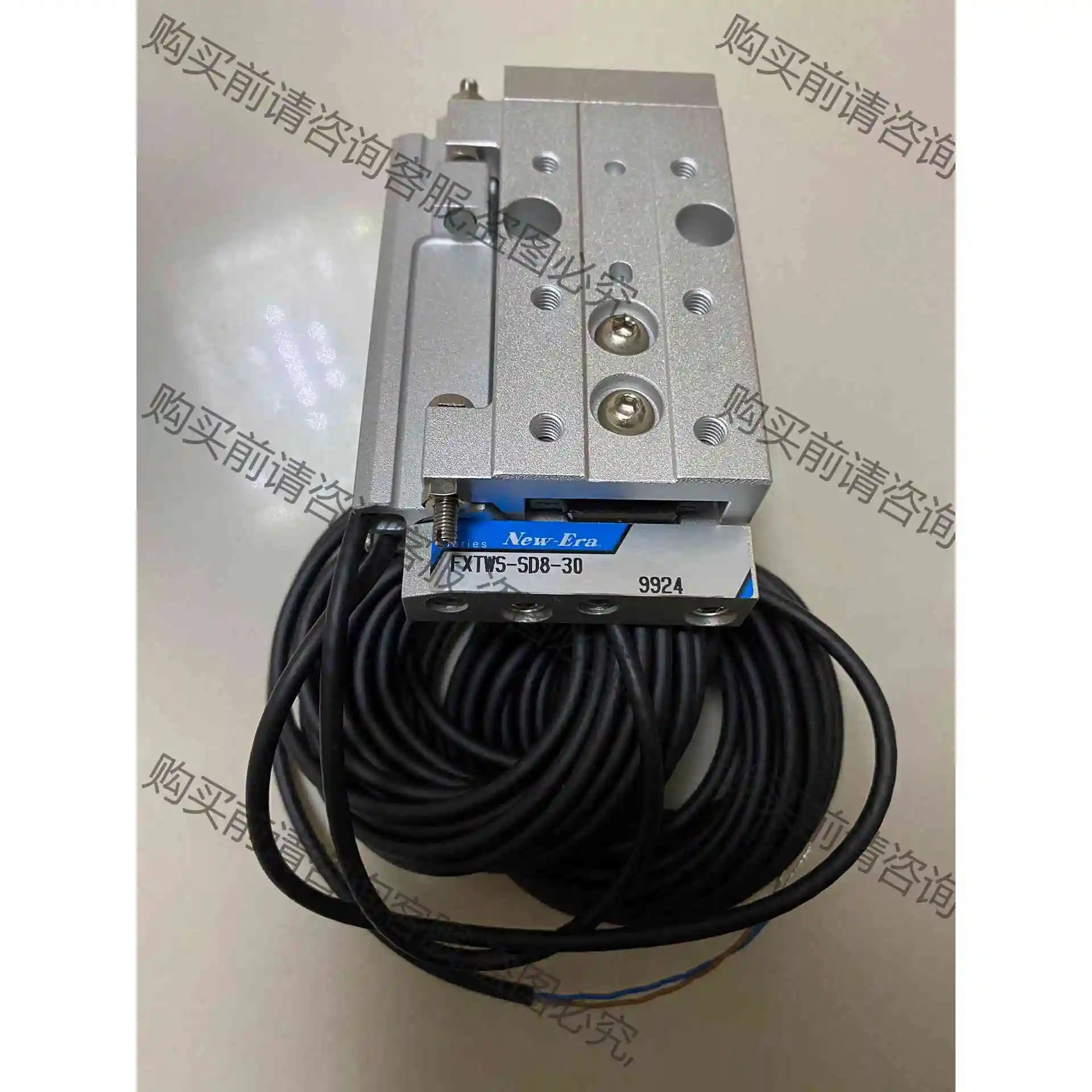 新时代 气缸FXTWS-SD8-30 全新 一个 实物拍摄 议价产品 原装拆机