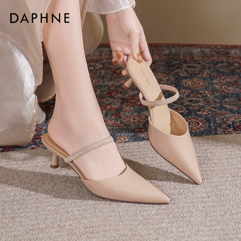 达芙妮高跟凉鞋女2026新款春夏外穿半拖鞋尖头裸色细跟高跟鞋女款
