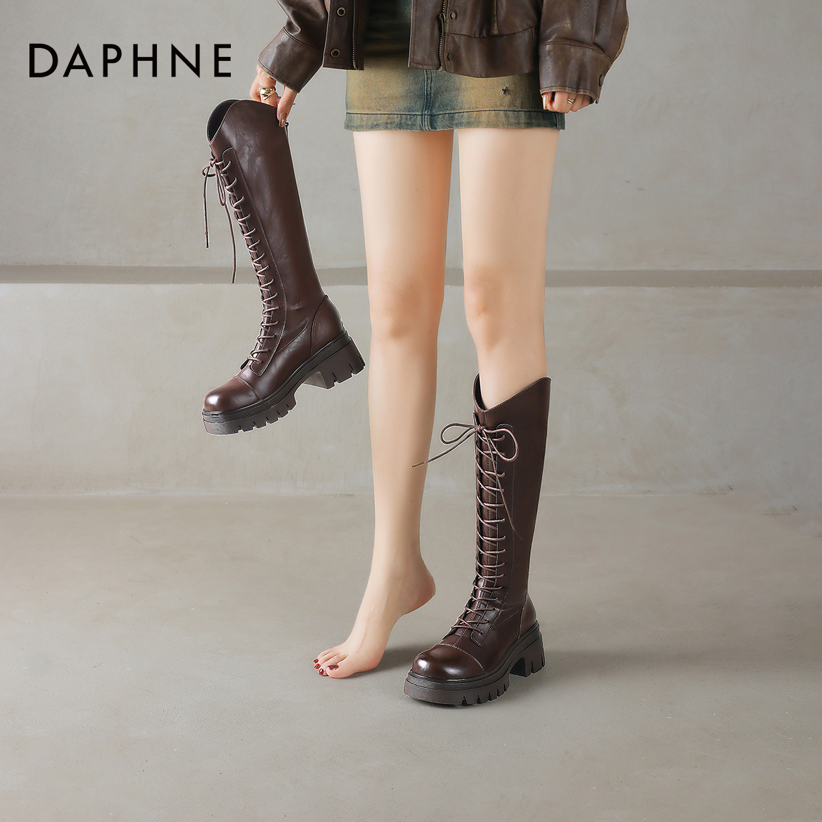 达芙妮棕色骑士高跟长靴