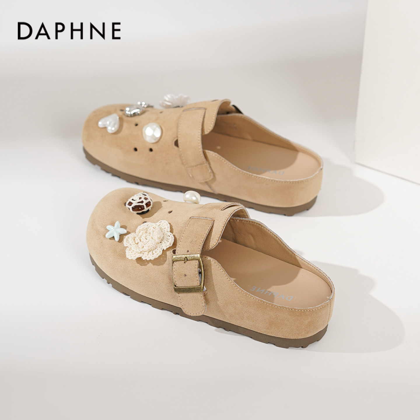 达芙妮厚底勃肯鞋女2026新款夏季洞洞凉鞋女外穿软底增高半拖鞋子