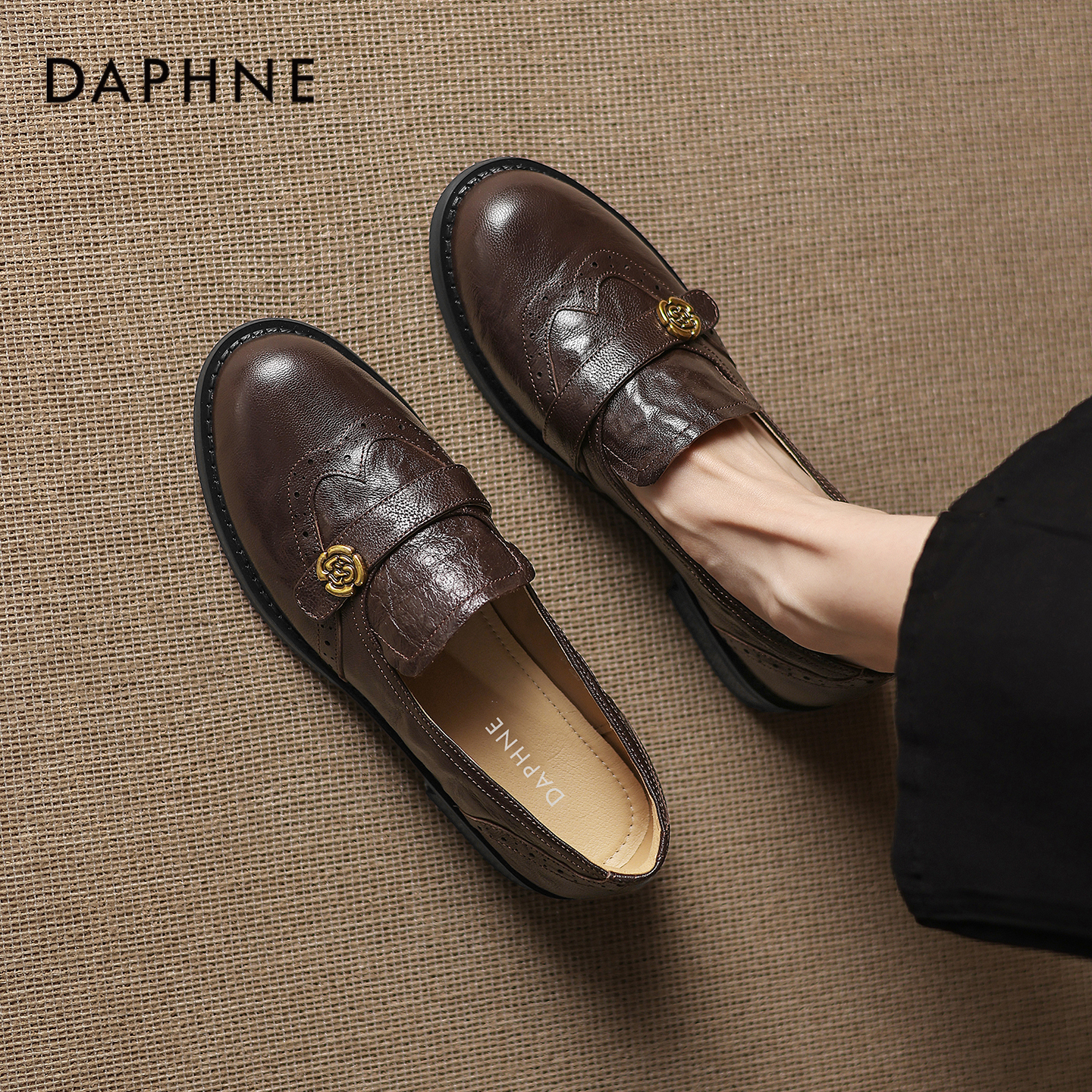 达芙妮山茶花羊皮乐福鞋通勤皮鞋