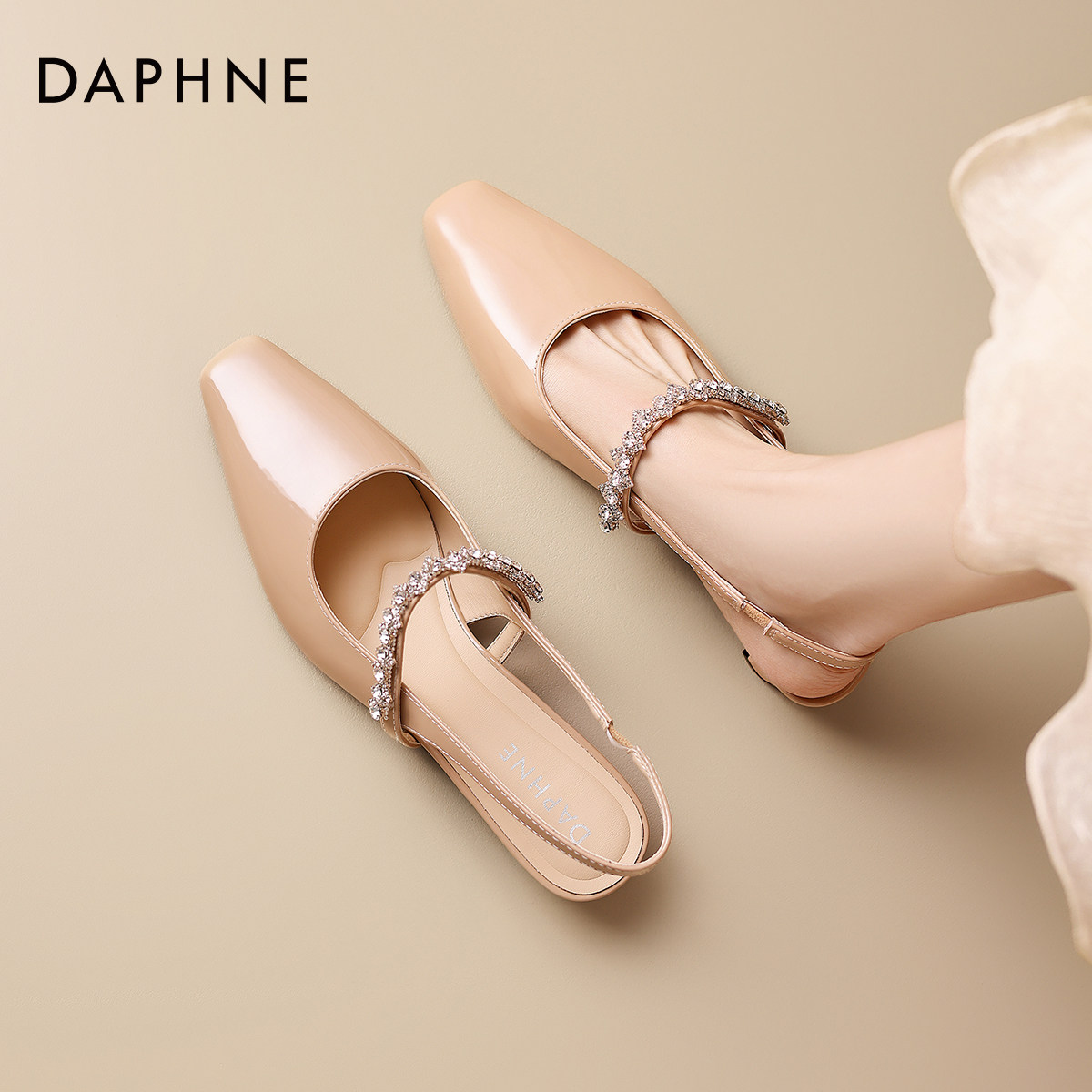 达芙妮裸色单鞋女款2026新款春包头凉拖凉鞋粗跟小皮鞋玛丽珍女鞋