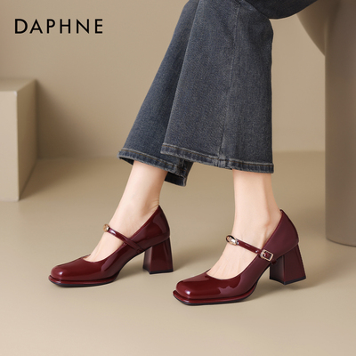 达芙妮单鞋女红色复古高跟小皮鞋