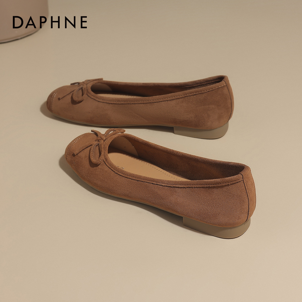 达芙妮法式浅口单鞋女芭蕾平底鞋
