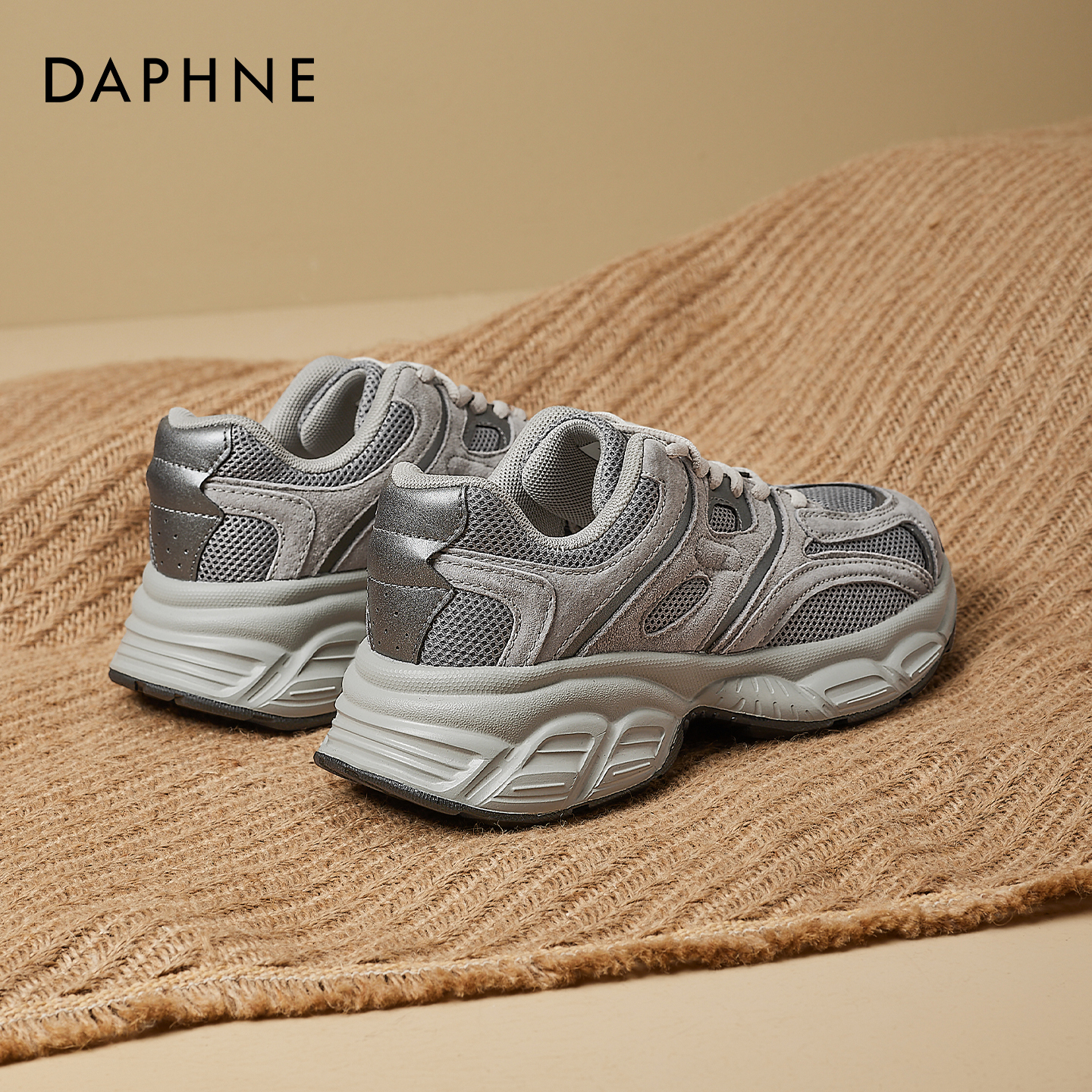 达芙妮厚底老爹鞋女款运动休闲鞋