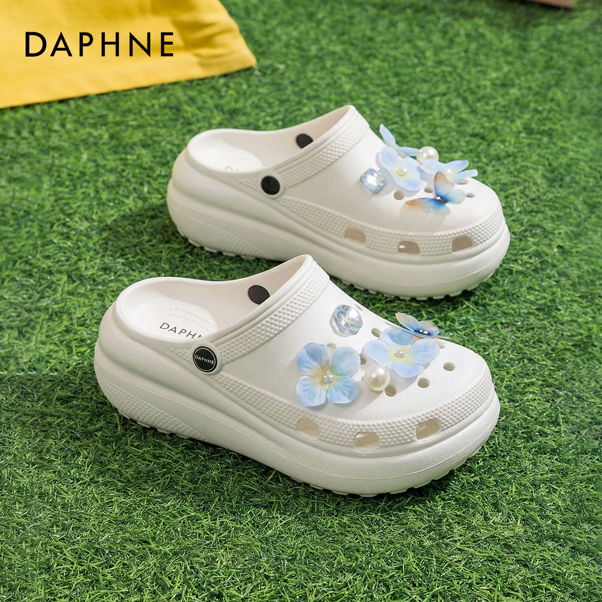 达芙妮厚底洞洞鞋女款2026新款夏季外穿半拖增高凉鞋包头沙滩拖鞋