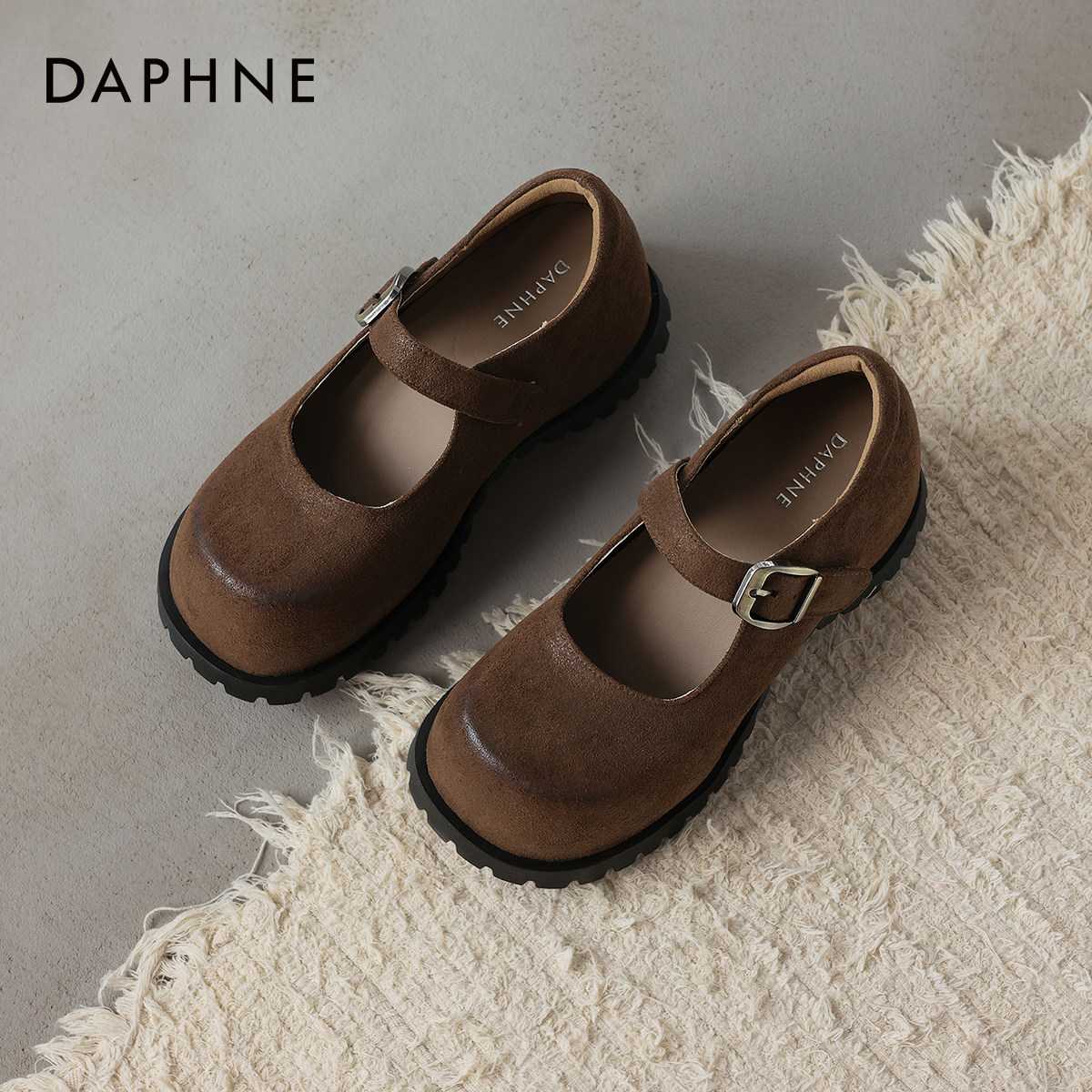 达芙妮法式玛丽珍鞋女士2026新款春季松糕浅口单鞋复古增高小皮鞋