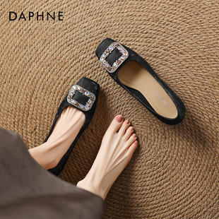 达芙妮新中式浅口单鞋女春秋2026新款水钻方扣平底鞋法式方头瓢鞋