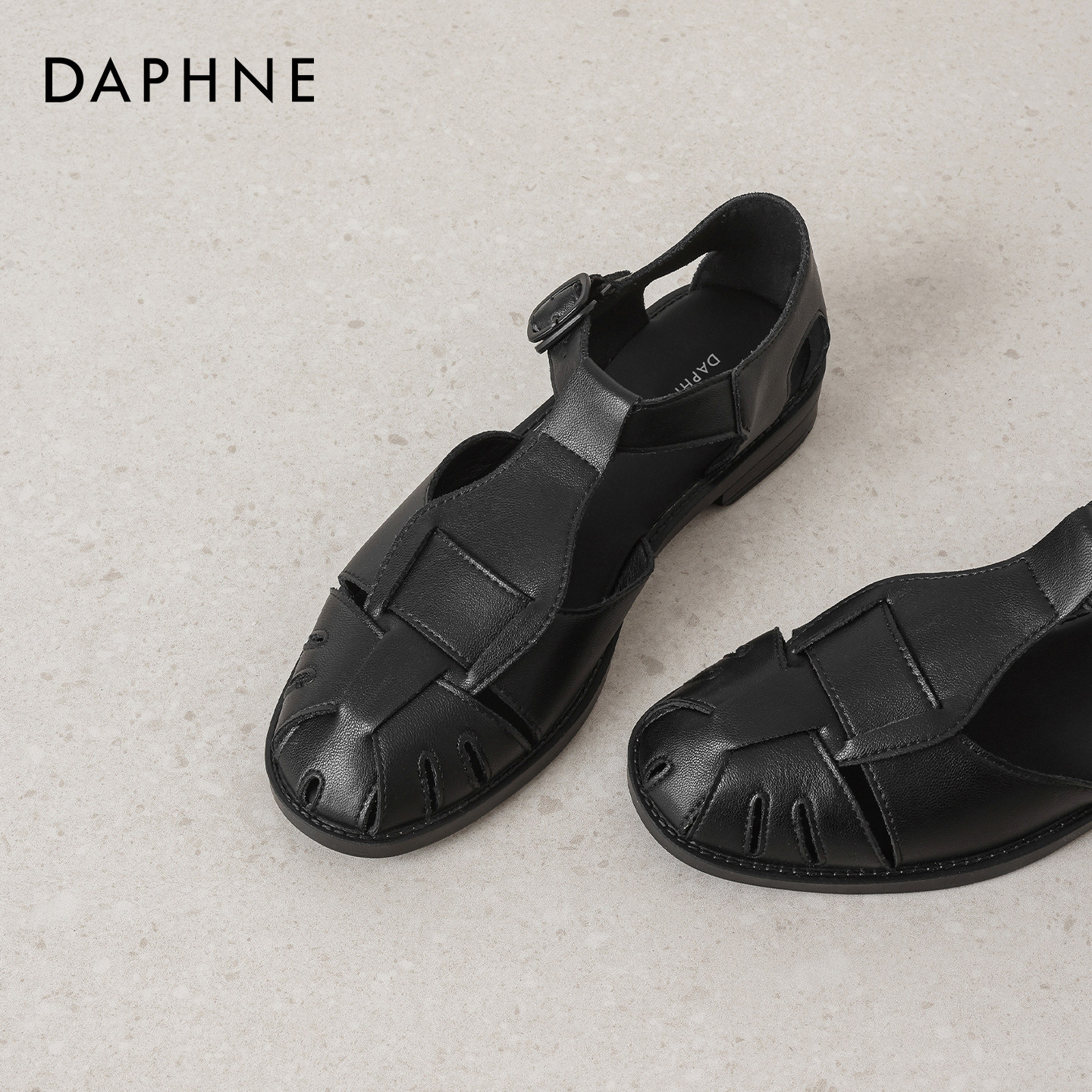 达芙妮黑色罗马凉鞋女2026新款夏季百搭透气猪笼鞋编织镂空沙滩鞋