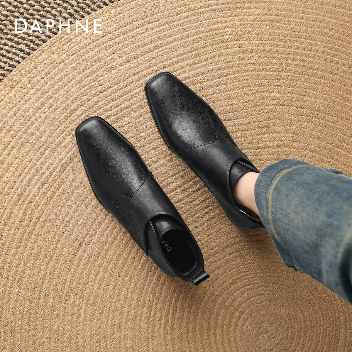 达芙妮小短靴女冬季2026新款马丁靴加绒妈妈女鞋方头皮鞋法式踝靴