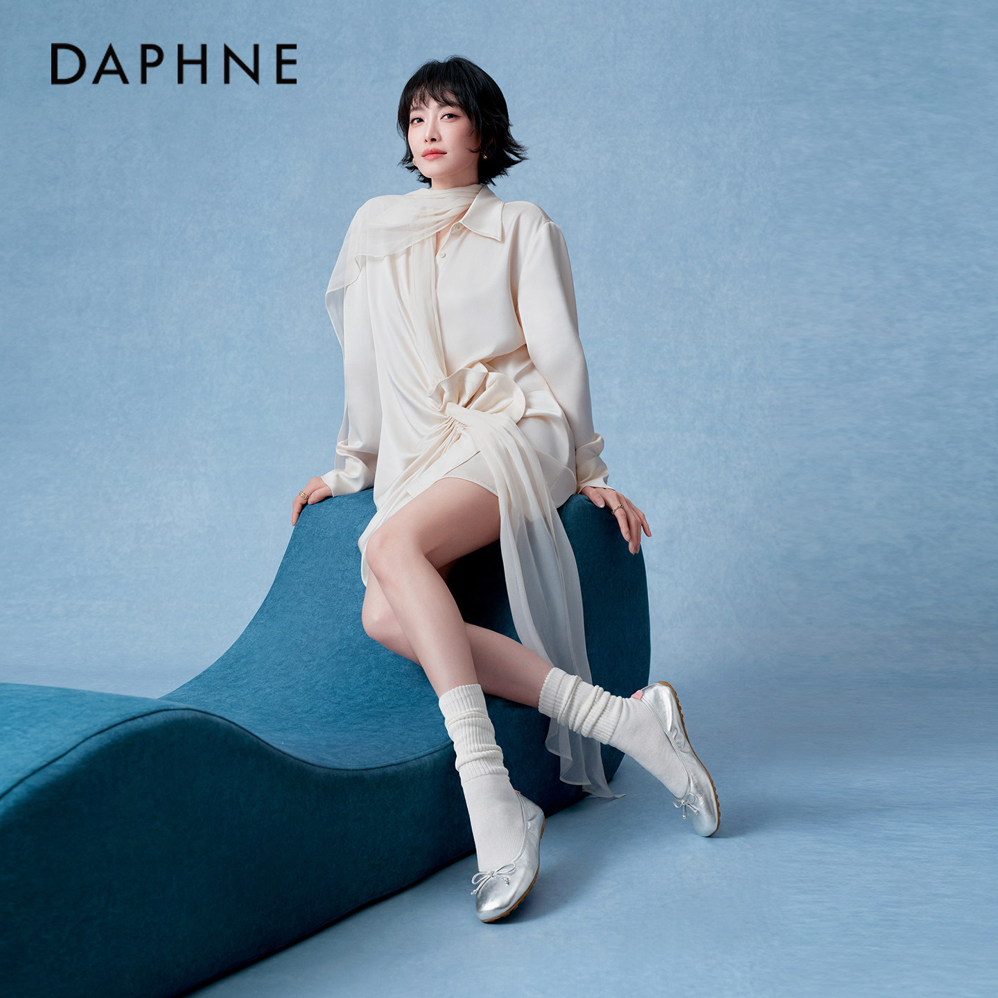 宋茜同款达芙妮云软真皮单鞋女2026新款春季银色平底豆豆鞋芭蕾鞋