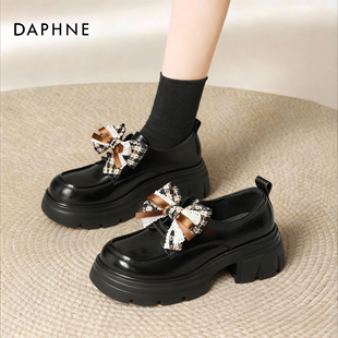 达芙妮黑色英伦乐福鞋女2026正流行巨好看加绒蝴蝶结厚底JK小皮鞋