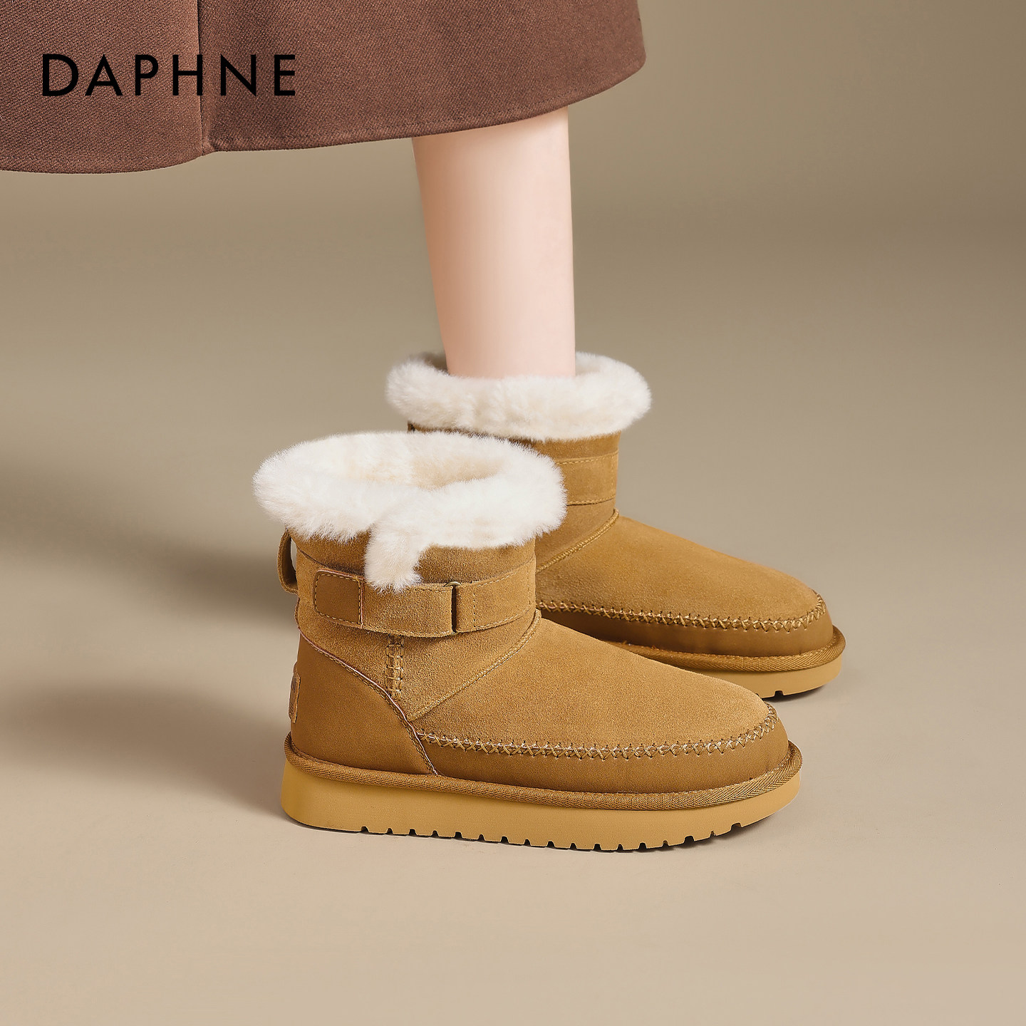 达芙妮加绒雪地靴女款2025新款冬季防水防滑棉靴厚底加厚保暖棉鞋,女鞋,时尚雪地靴,淘宝优惠券,粉丝福利购,淘宝优惠卷